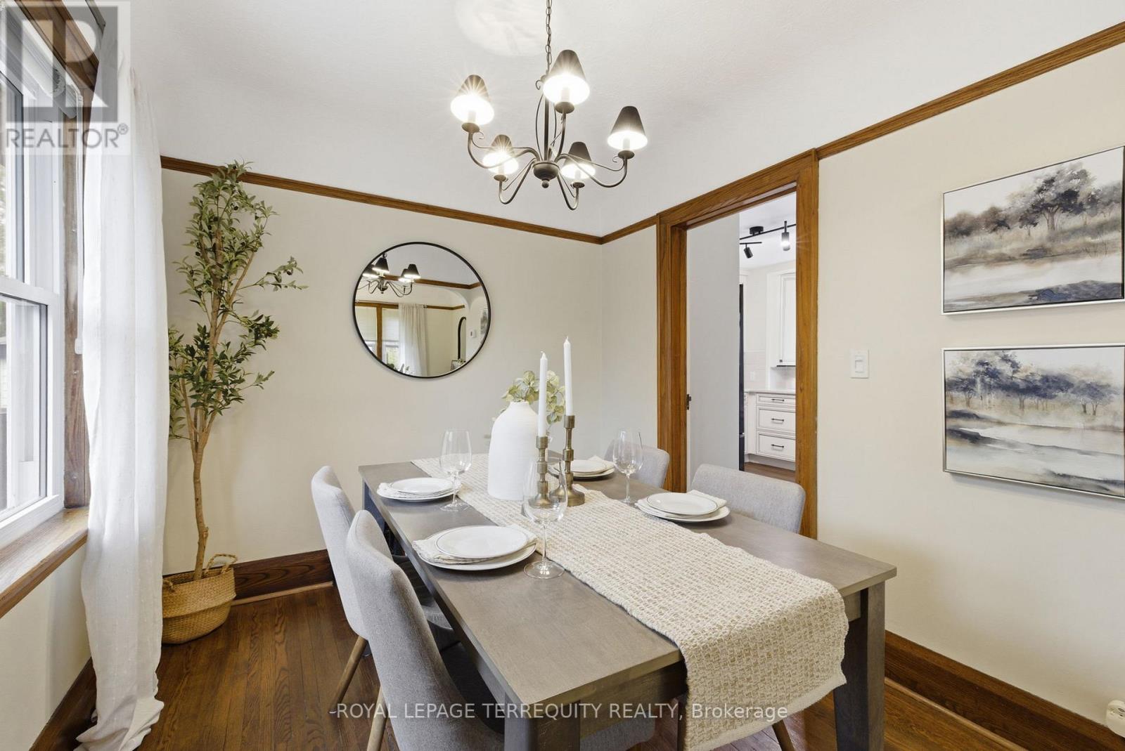 253 OSHAWA BOULEVARD S - 17