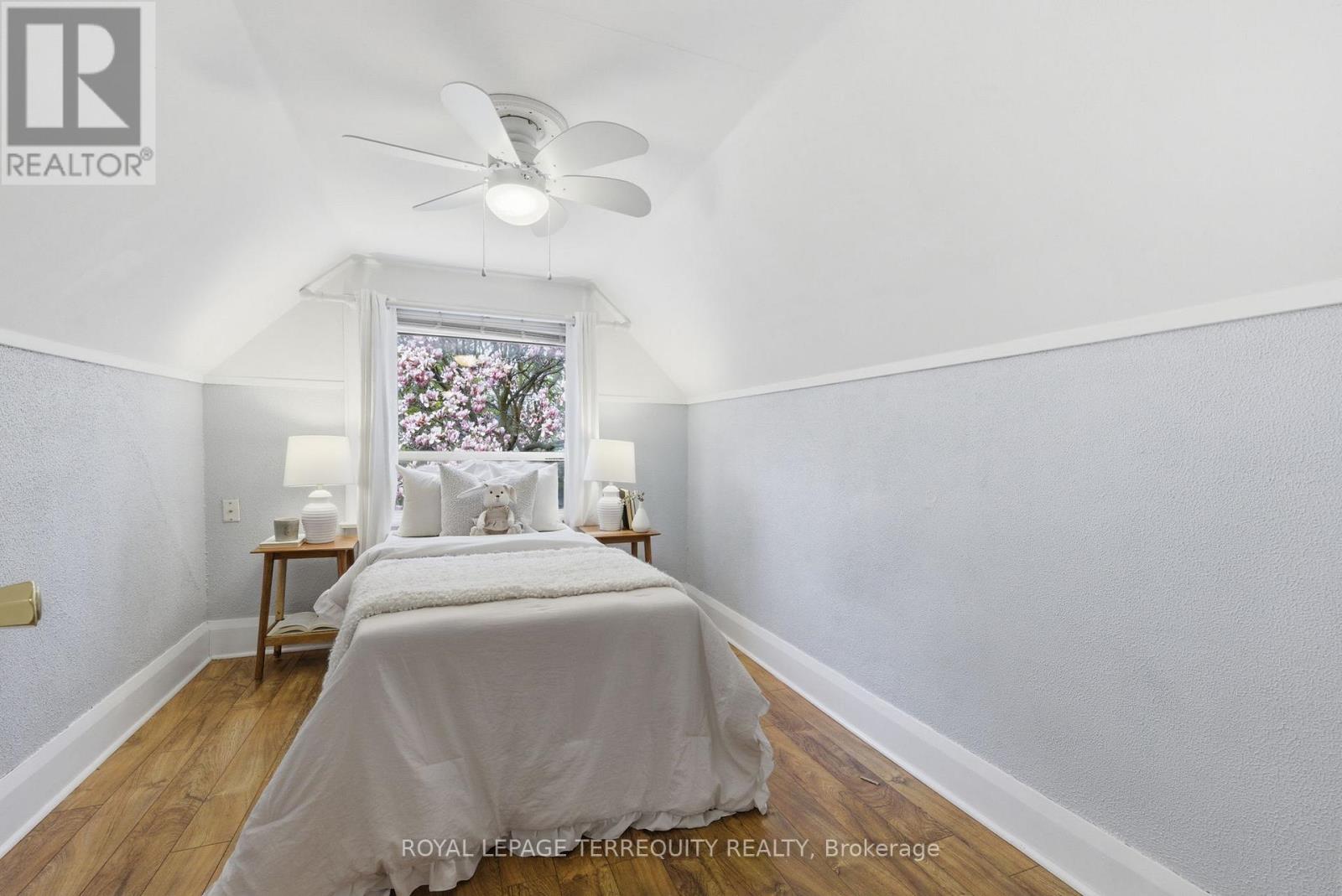 253 OSHAWA BOULEVARD S - 31