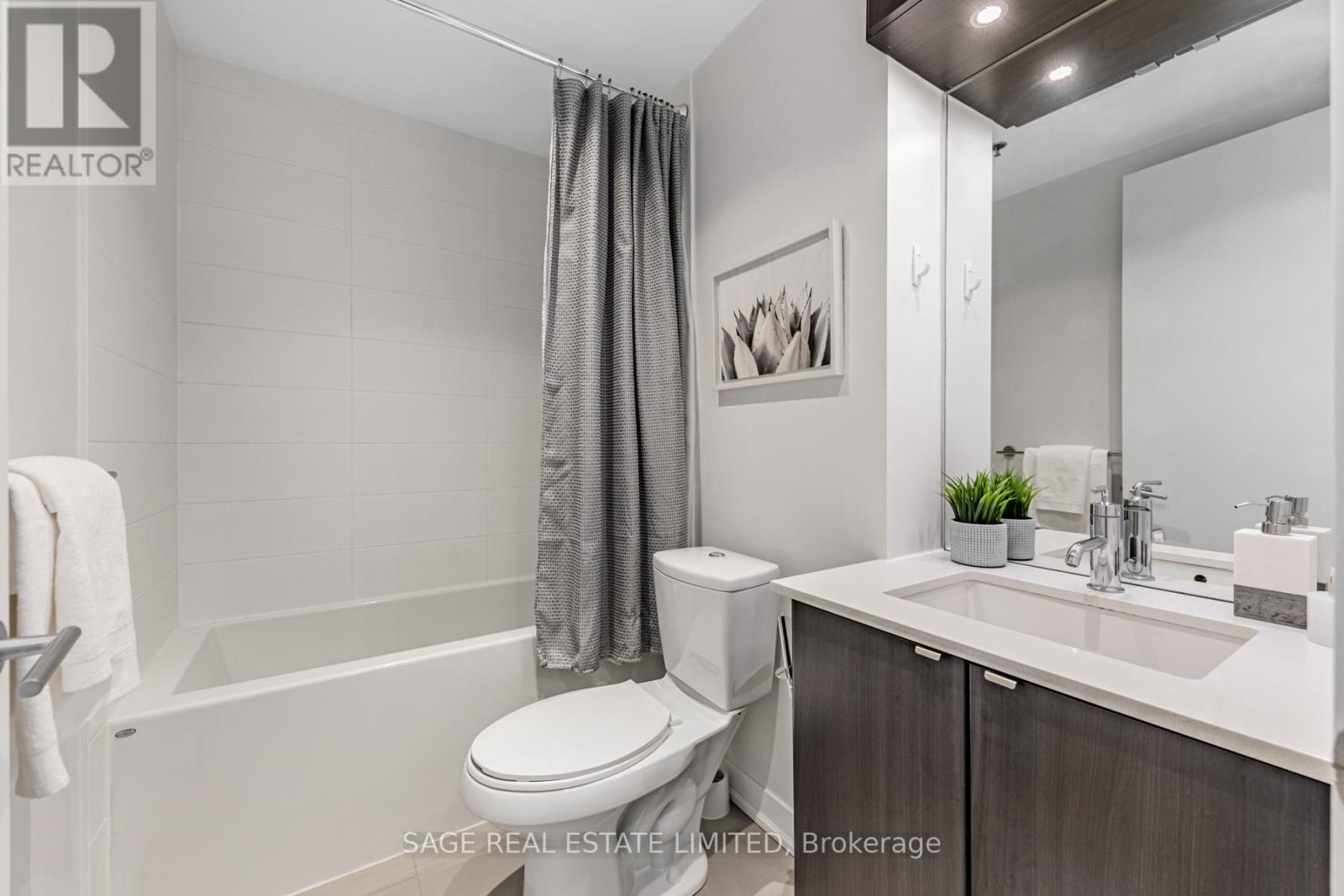 #213 88 COLGATE AVENUE - 14