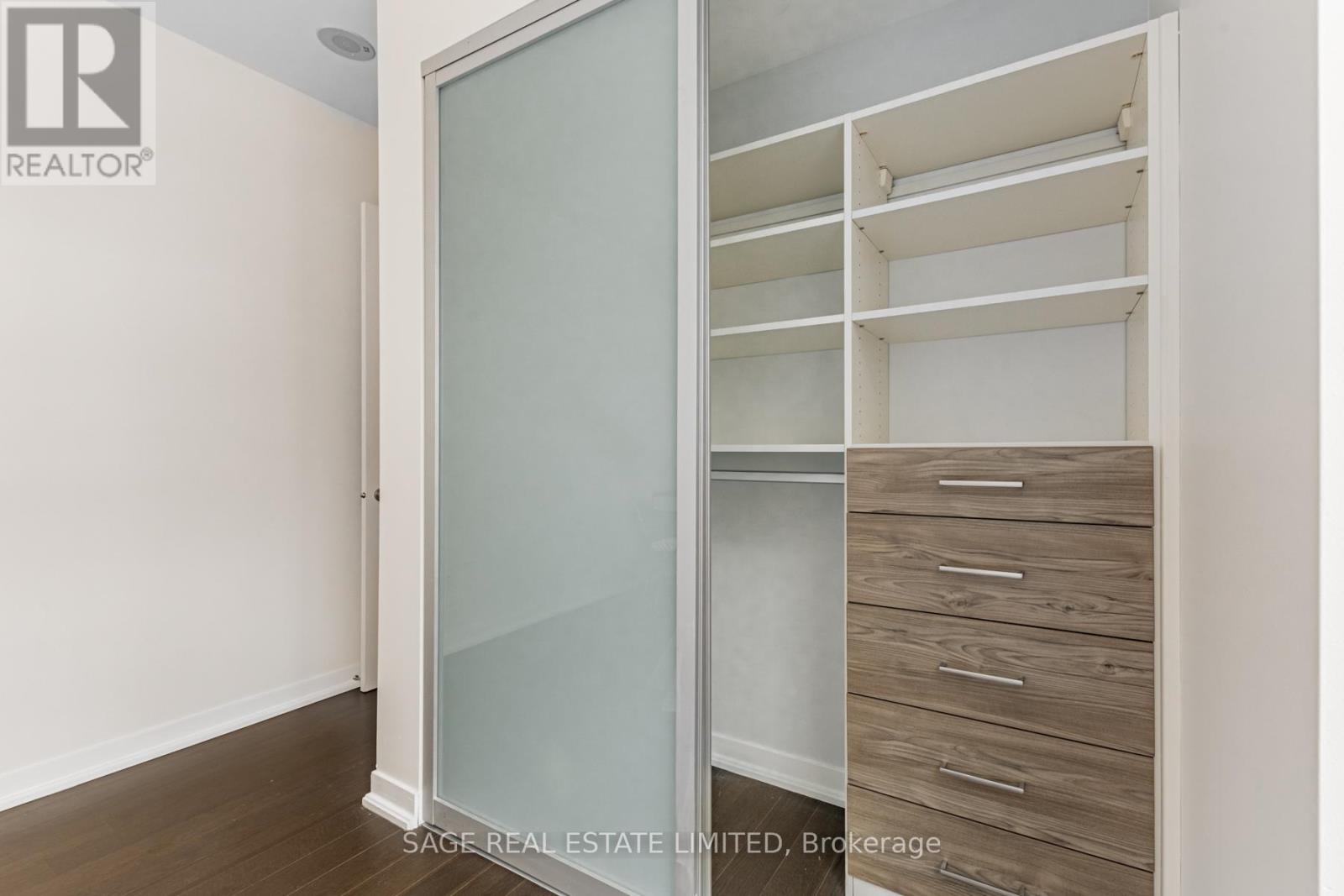 #213 88 COLGATE AVENUE - 17