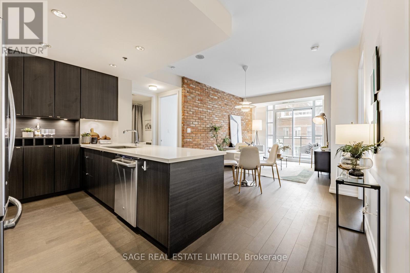#213 88 COLGATE AVENUE - 2