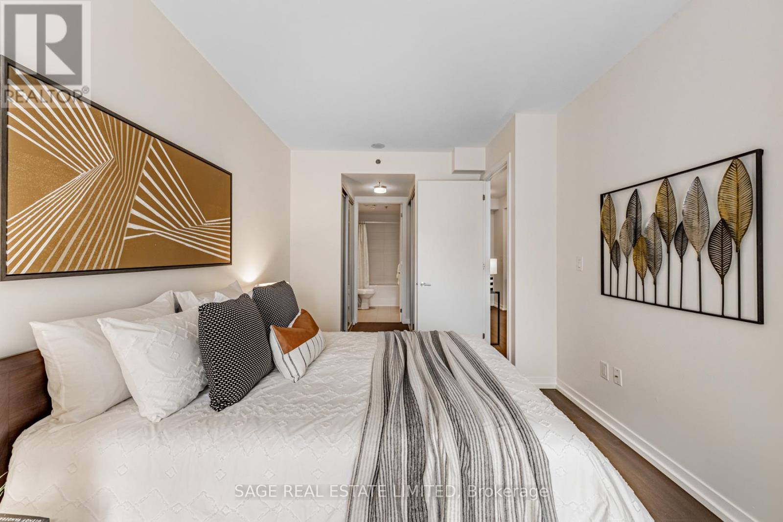 #213 88 COLGATE AVENUE - 20