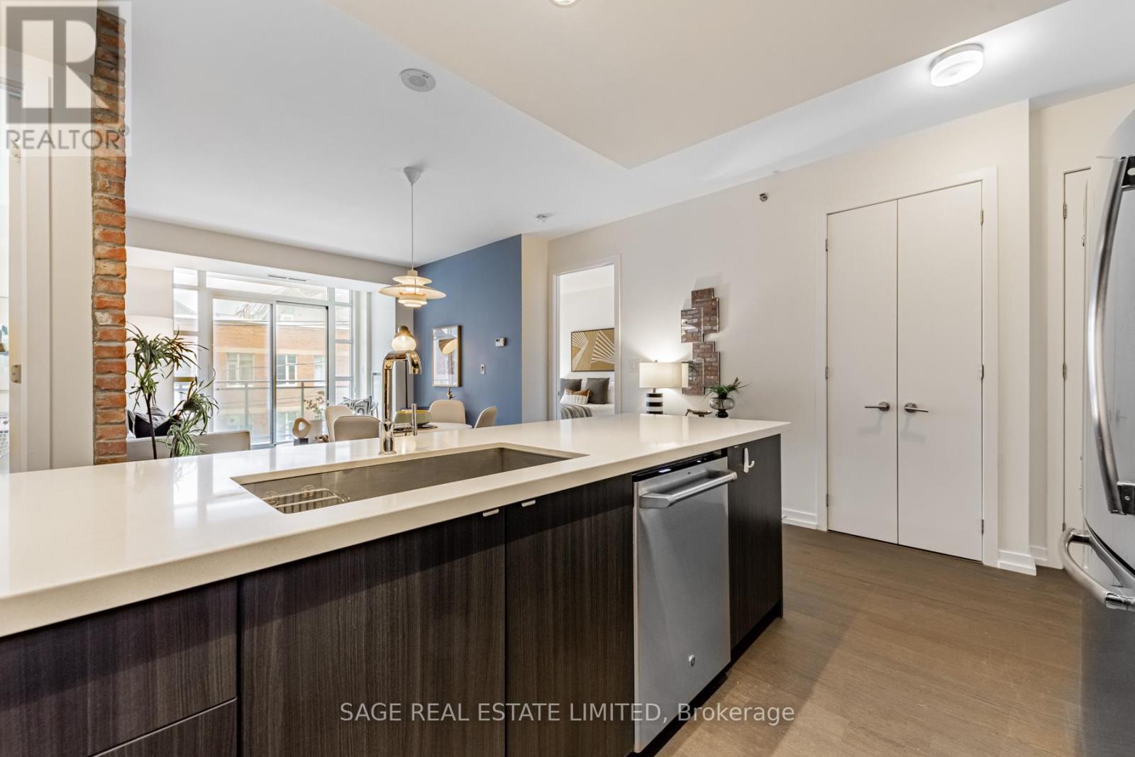 #213 88 COLGATE AVENUE - 4