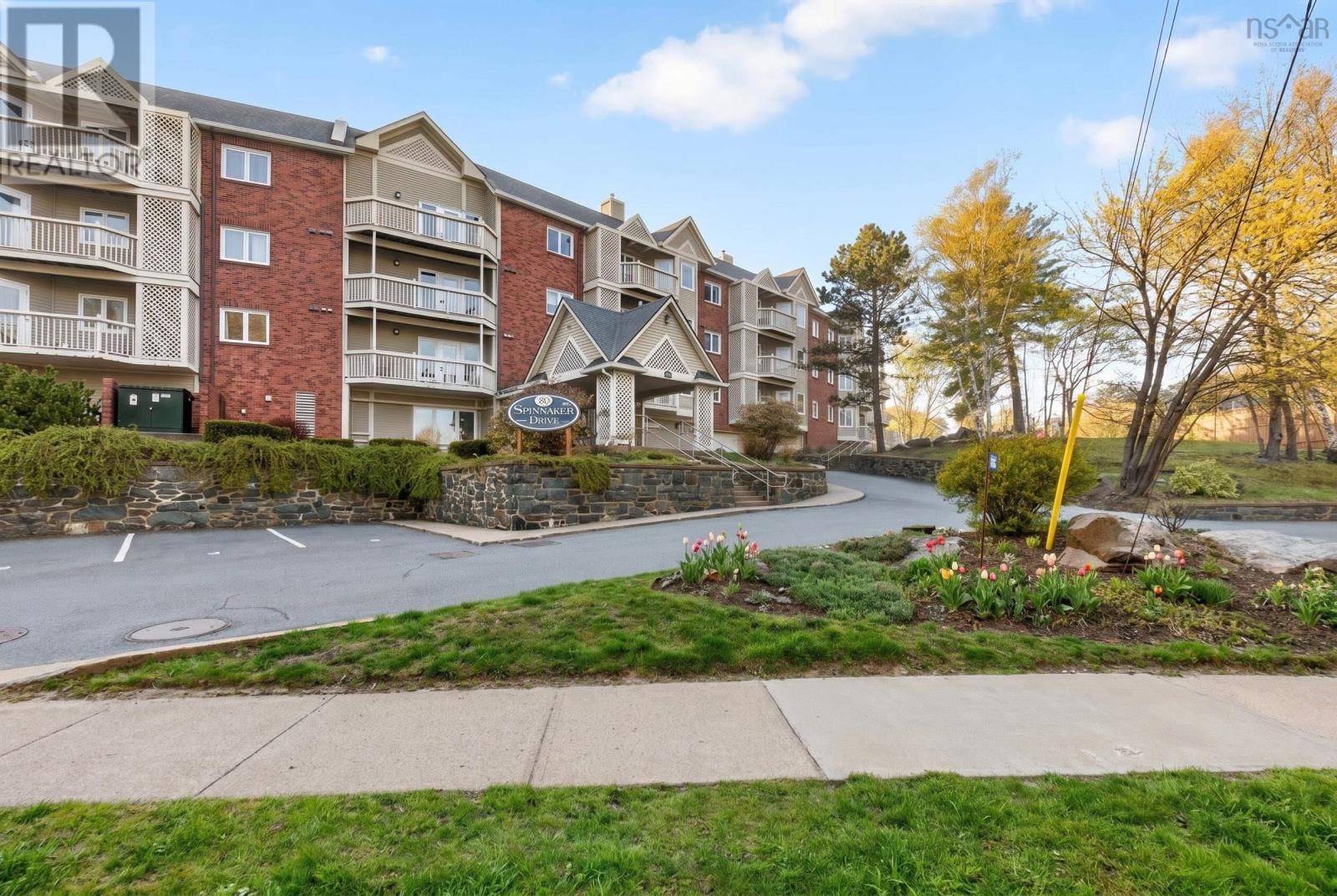 #203 80 Spinnaker Drive - 27