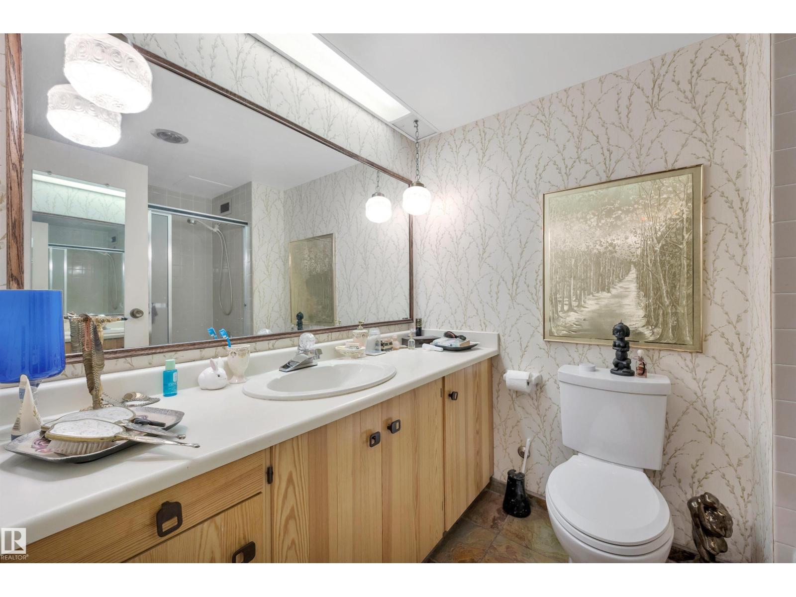 #1603 10025 113 ST NW - 34