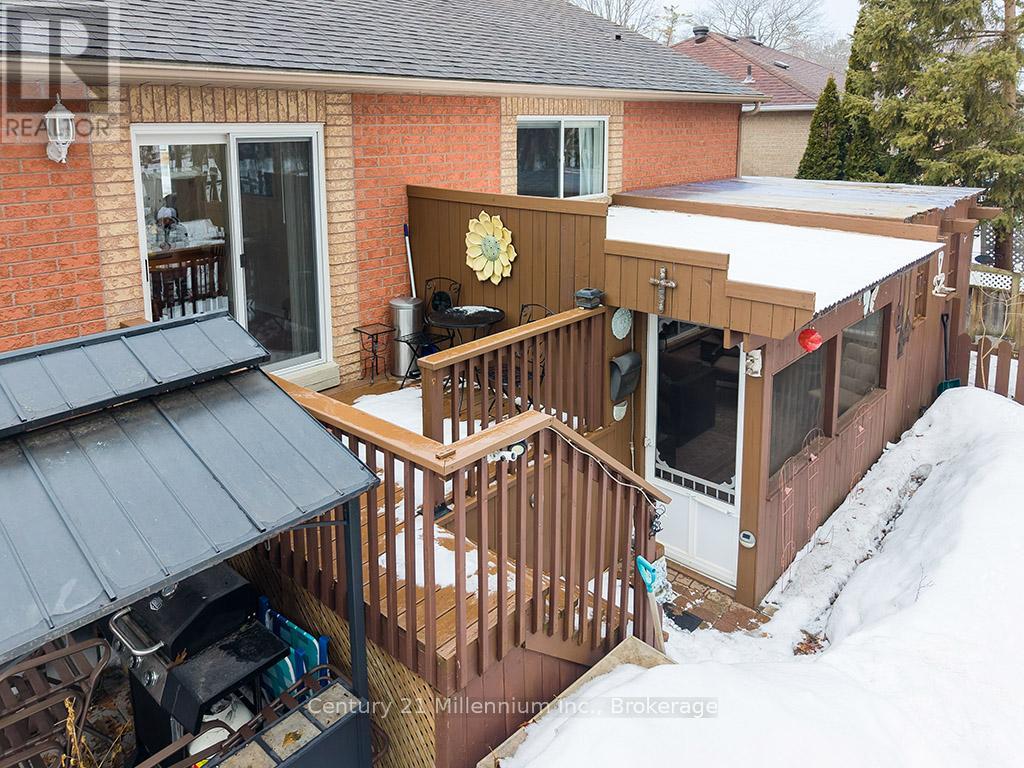 15 BRILLINGER DRIVE - 26