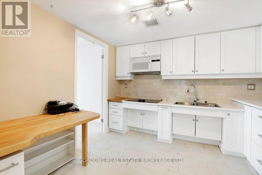 #103 3099 CARLING AVENUE - 11