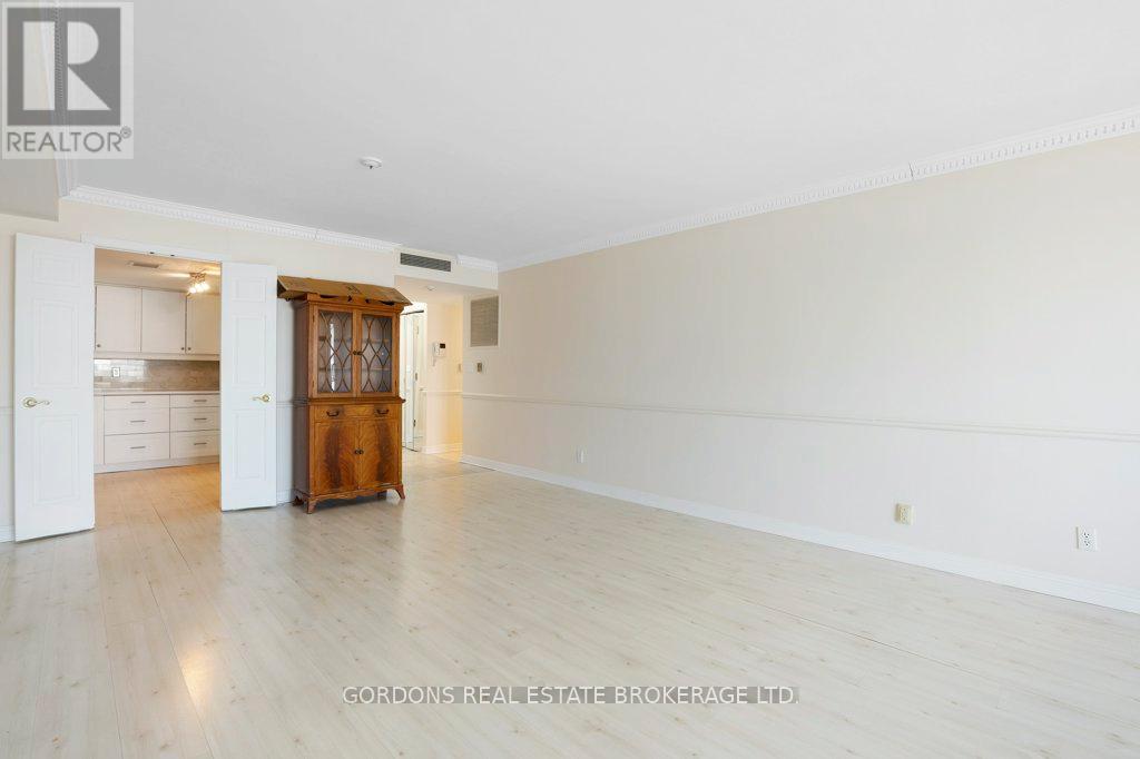 #103 3099 CARLING AVENUE - 18