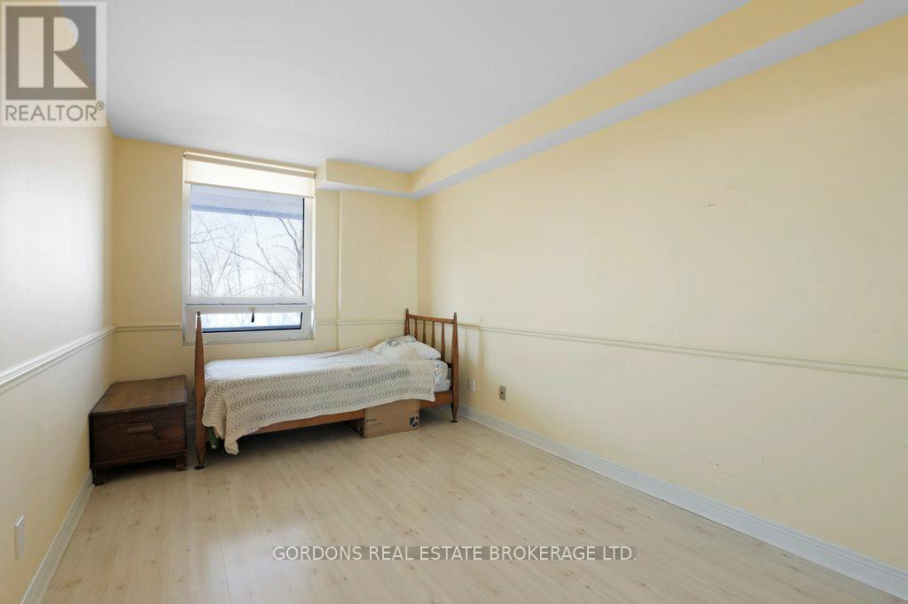 #103 3099 CARLING AVENUE - 31