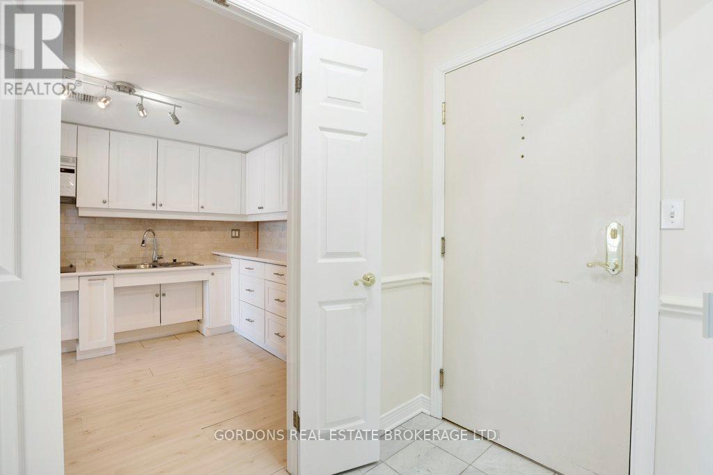 #103 3099 CARLING AVENUE - 9