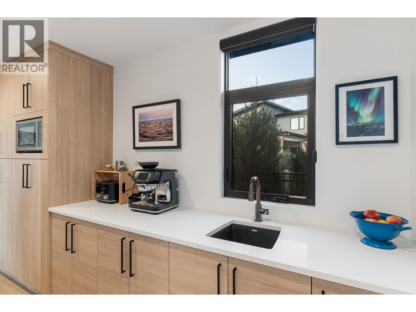 10258 Beacon Hill Drive - 24