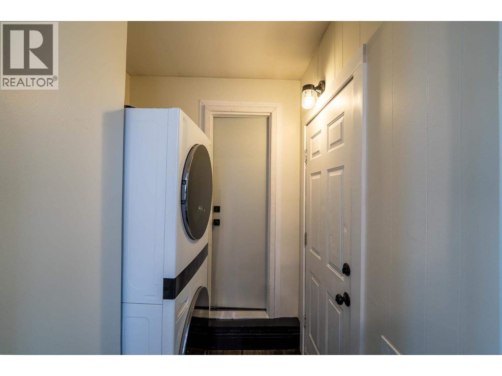8835 103A AVENUE - 14