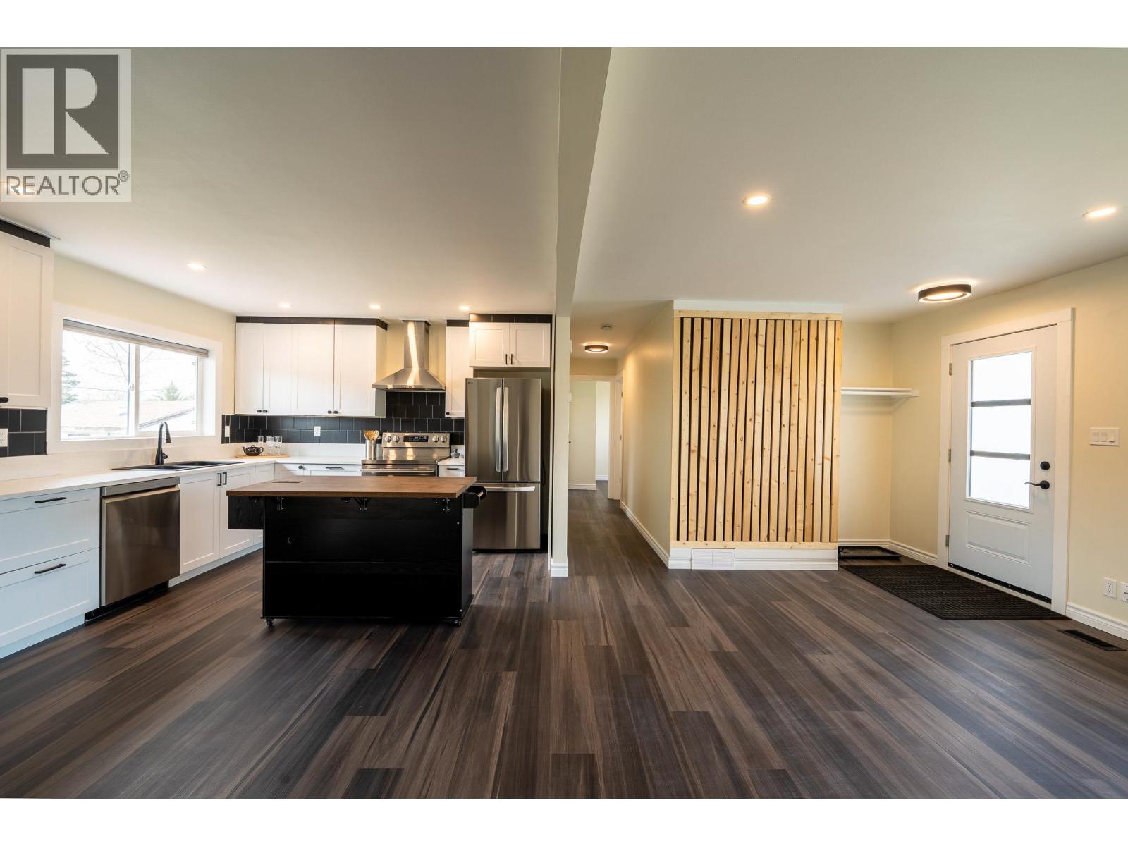8835 103A AVENUE - 4