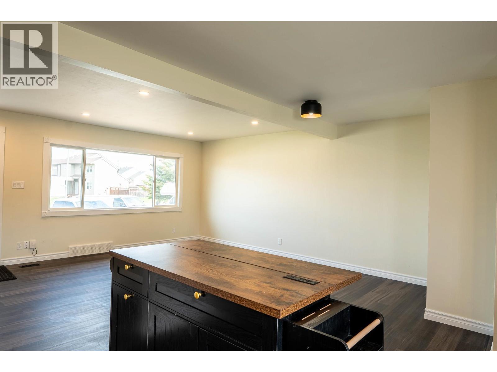 8835 103A AVENUE - 8