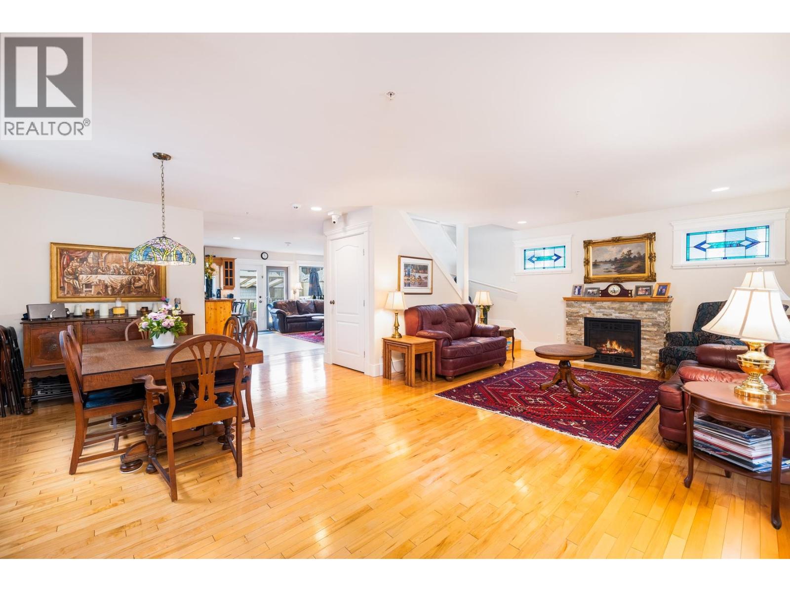 4337 W 15TH AVENUE, Vancouver
