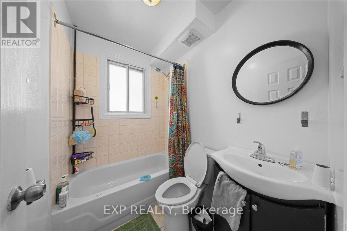 208 MONTFORT STREET - 11