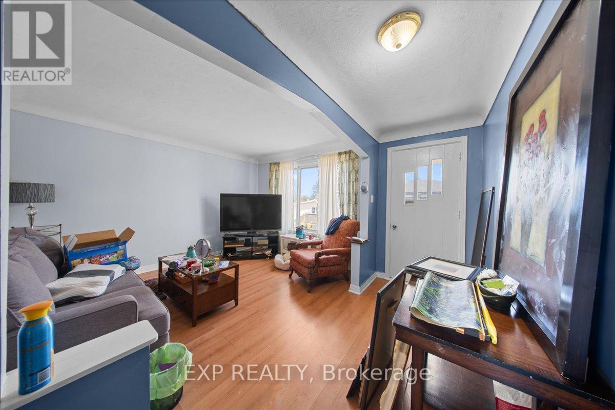 208 MONTFORT STREET - 8