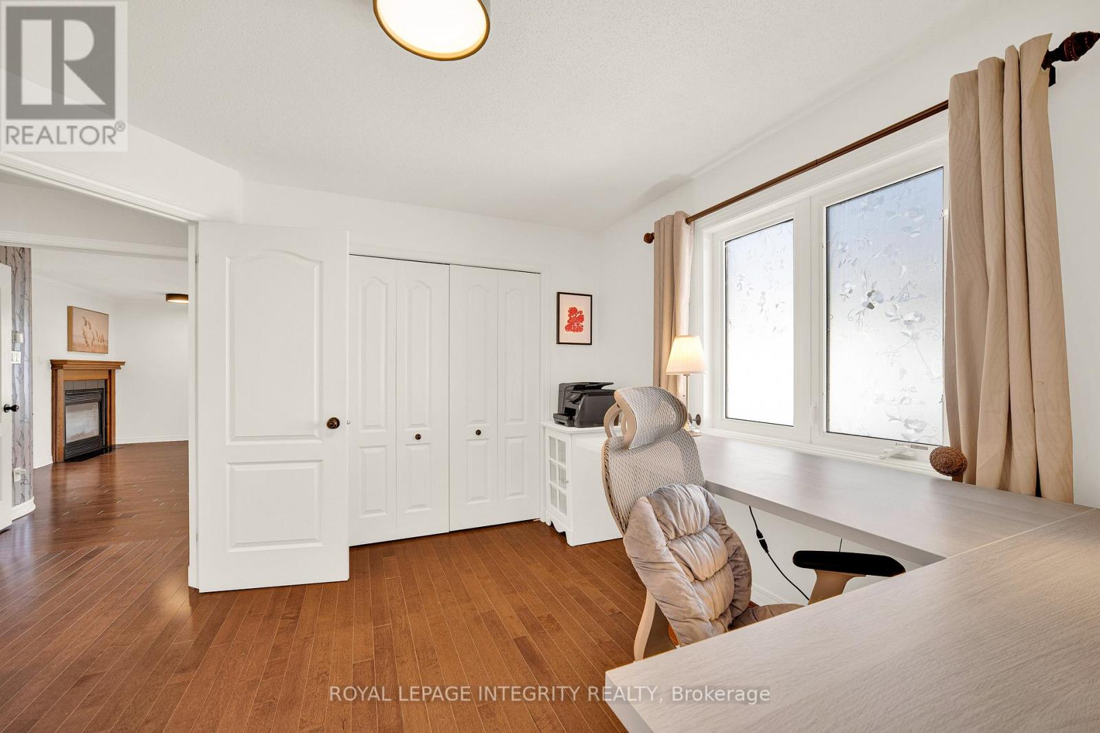 154 RODEO DRIVE - 32