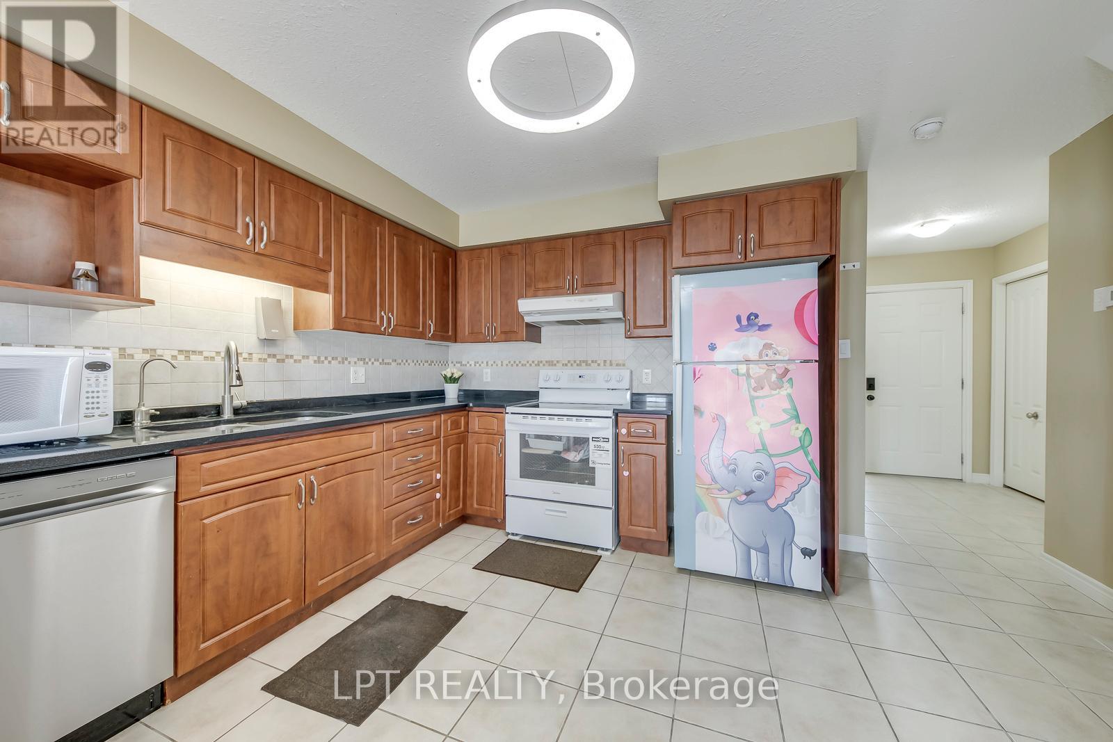 #6 10 FALLOWFIELD DRIVE - 10