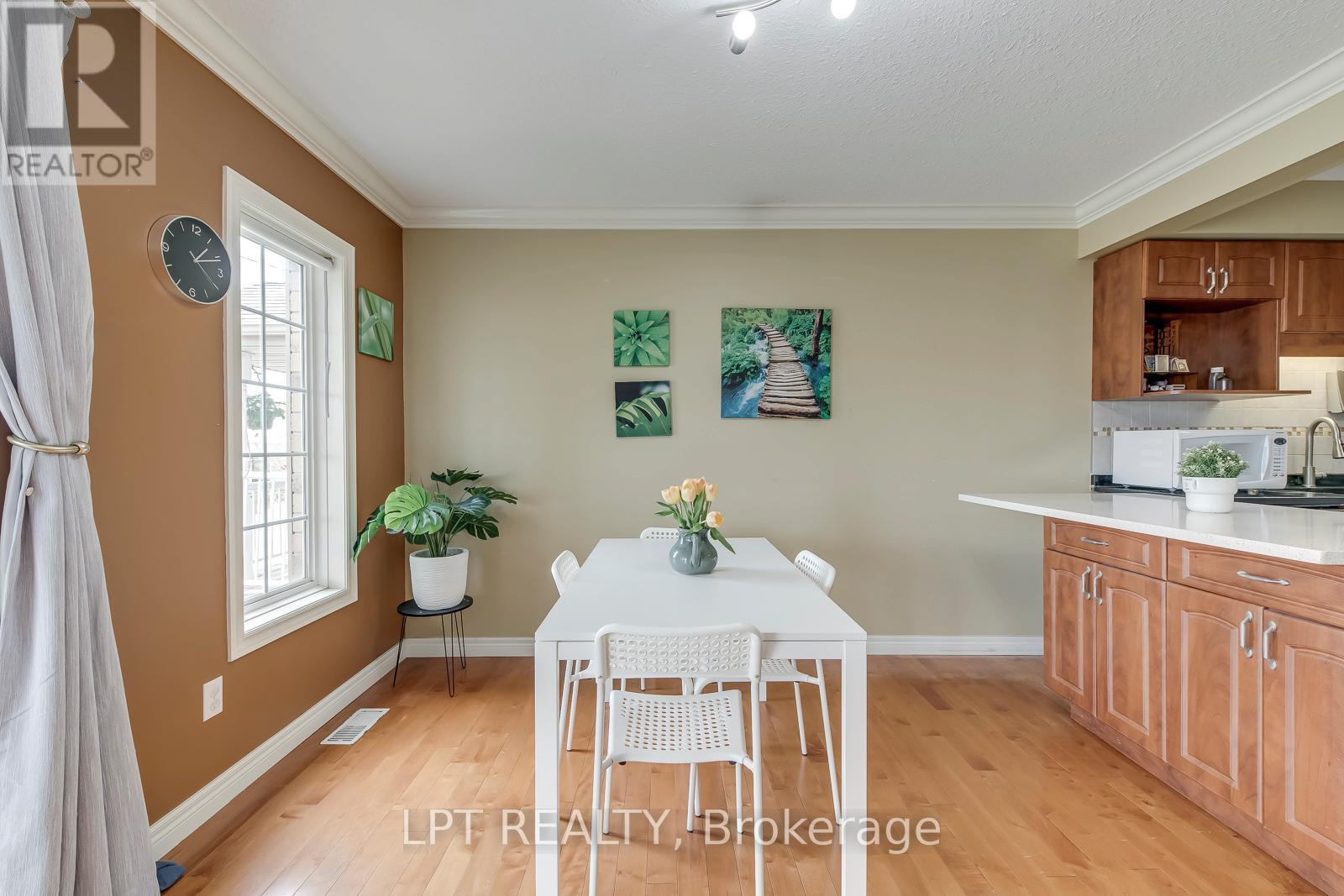 #6 10 FALLOWFIELD DRIVE - 16