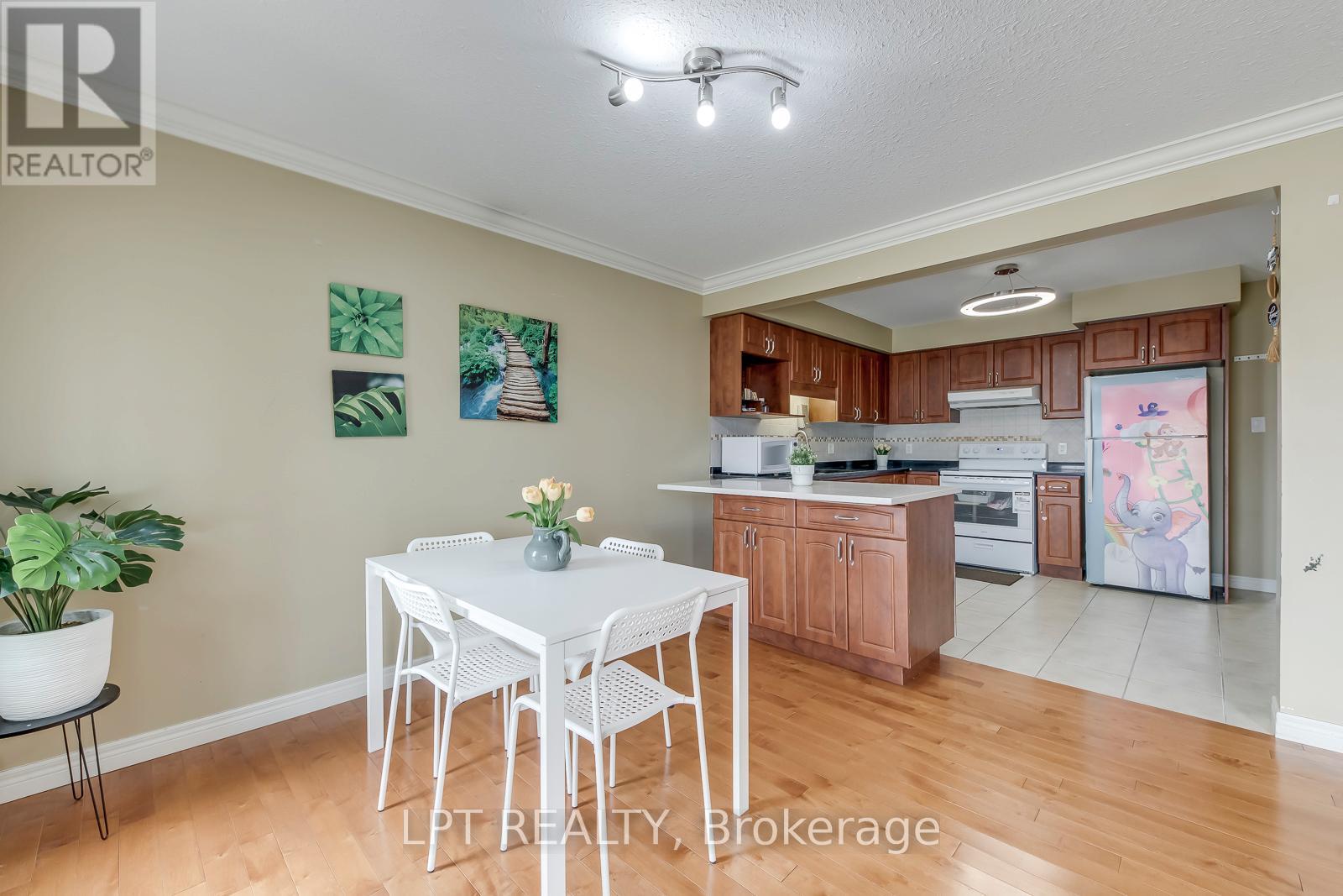 #6 10 FALLOWFIELD DRIVE - 17