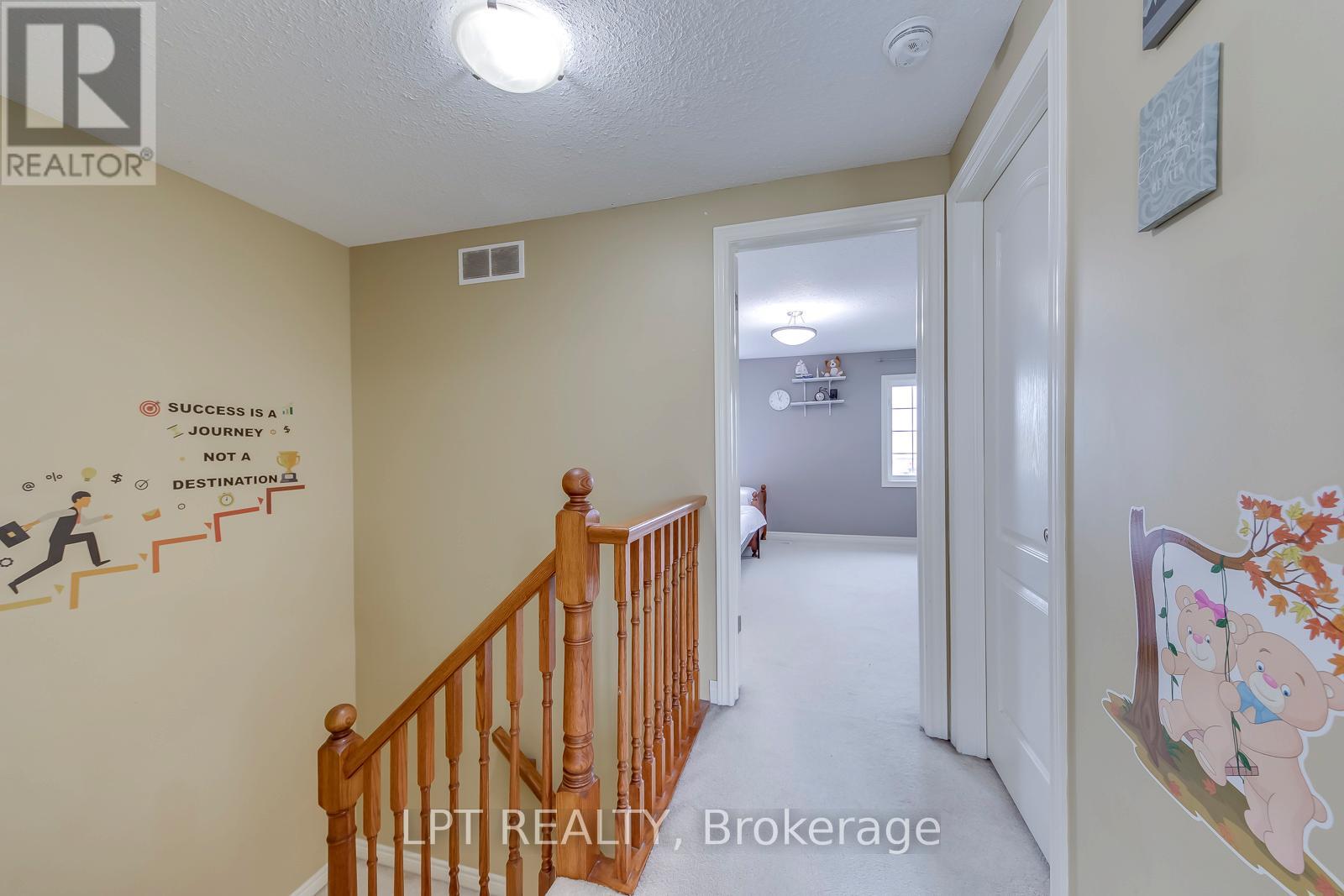 #6 10 FALLOWFIELD DRIVE - 21