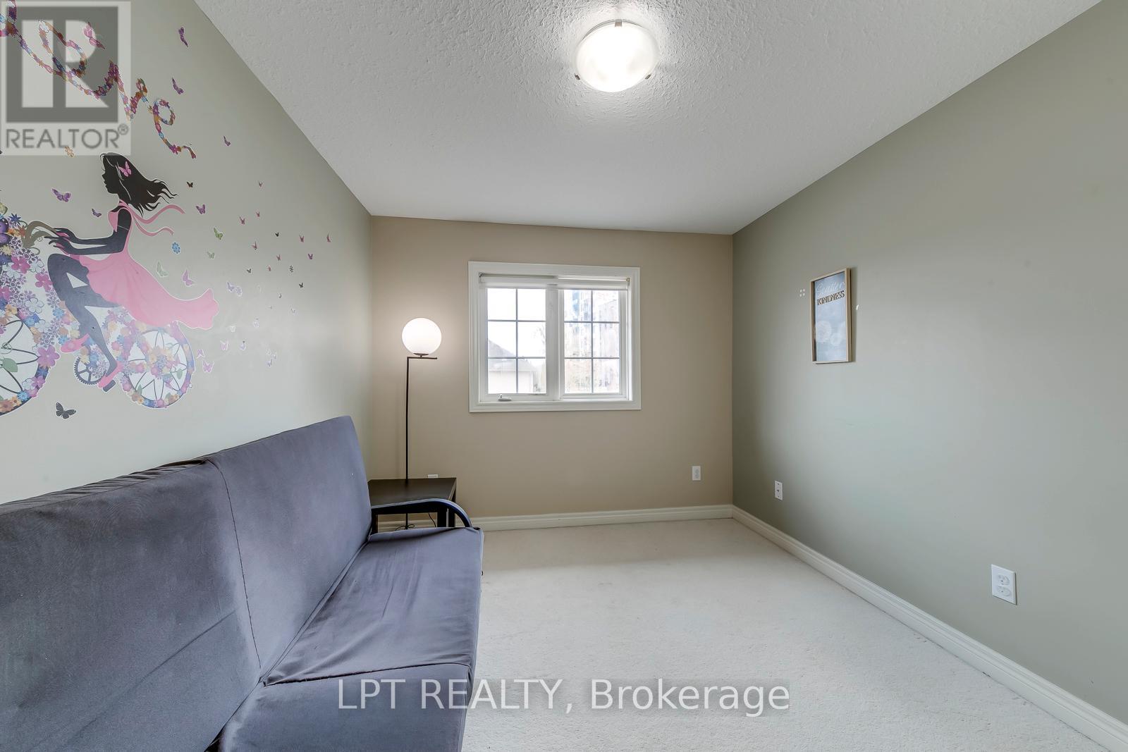 #6 10 FALLOWFIELD DRIVE - 30