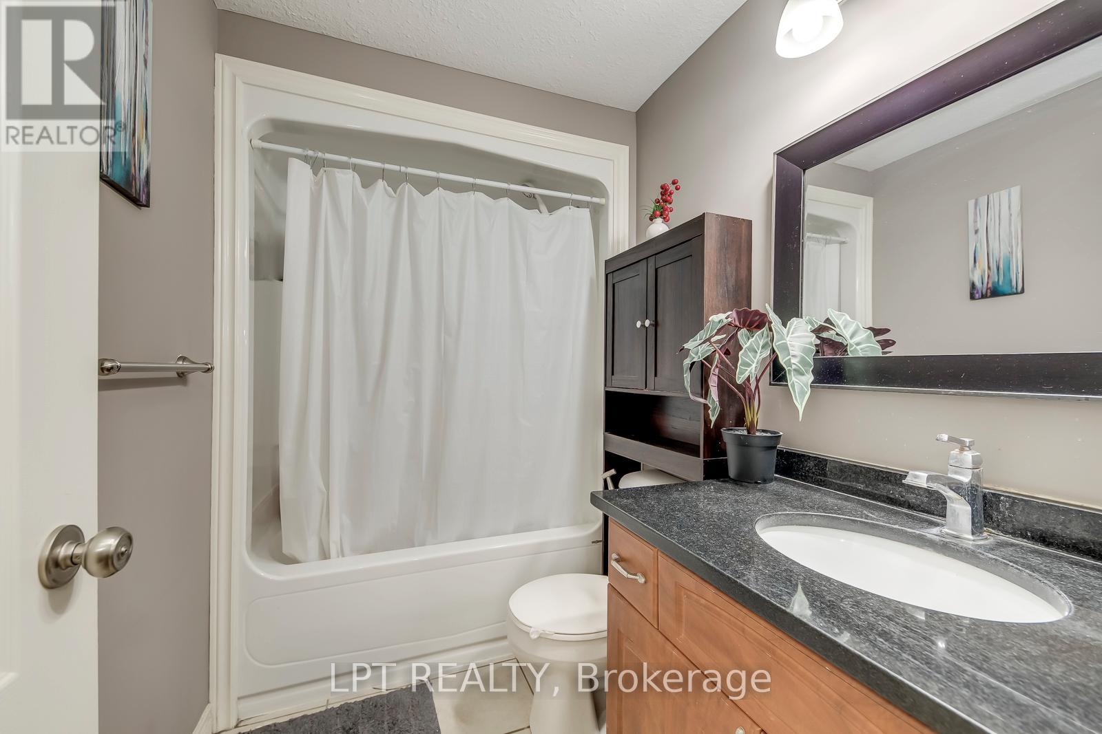 #6 10 FALLOWFIELD DRIVE - 31