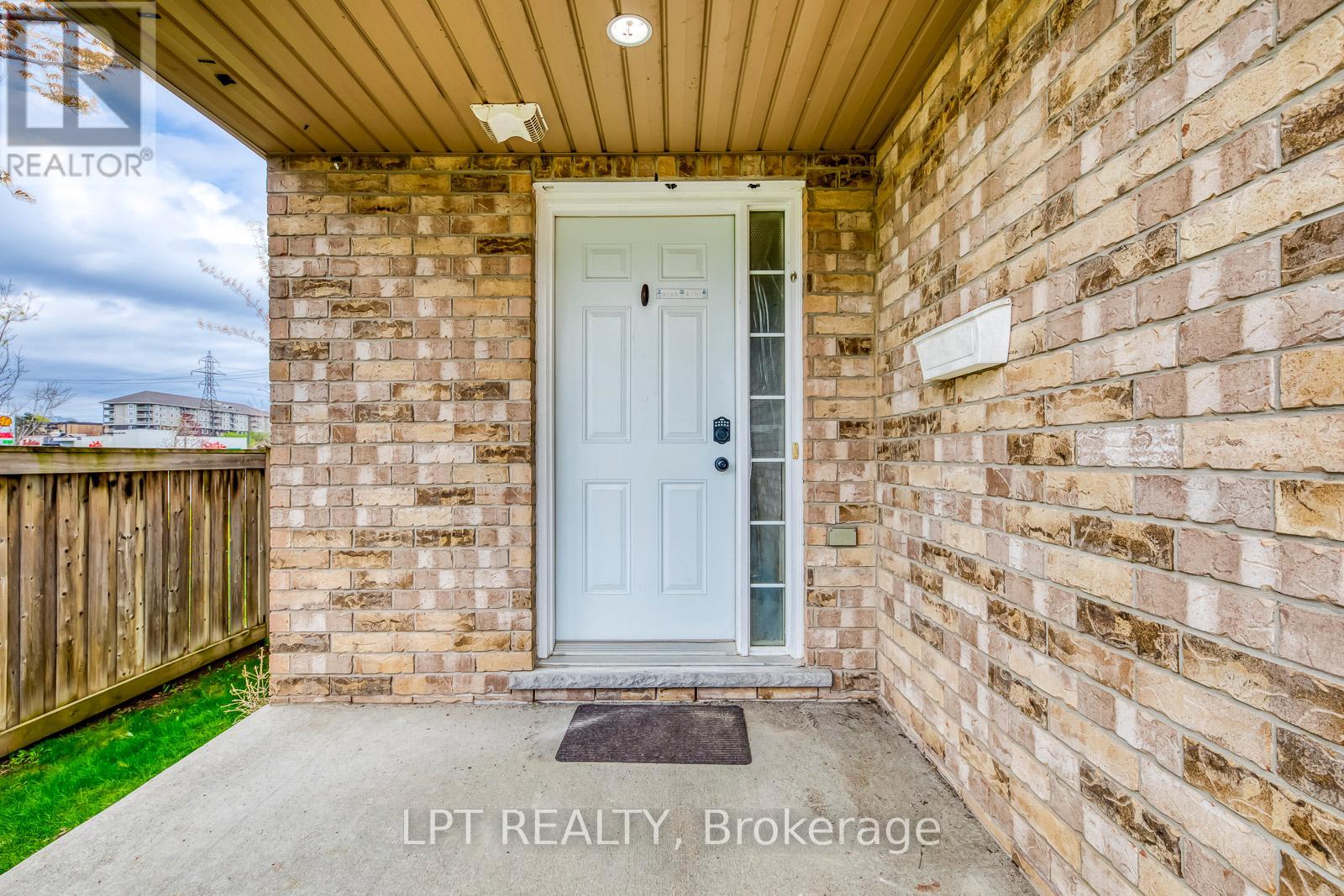 #6 10 FALLOWFIELD DRIVE - 4