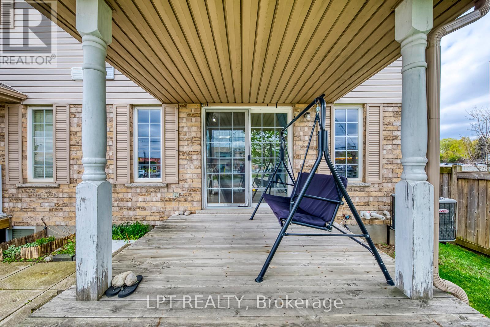 #6 10 FALLOWFIELD DRIVE - 42