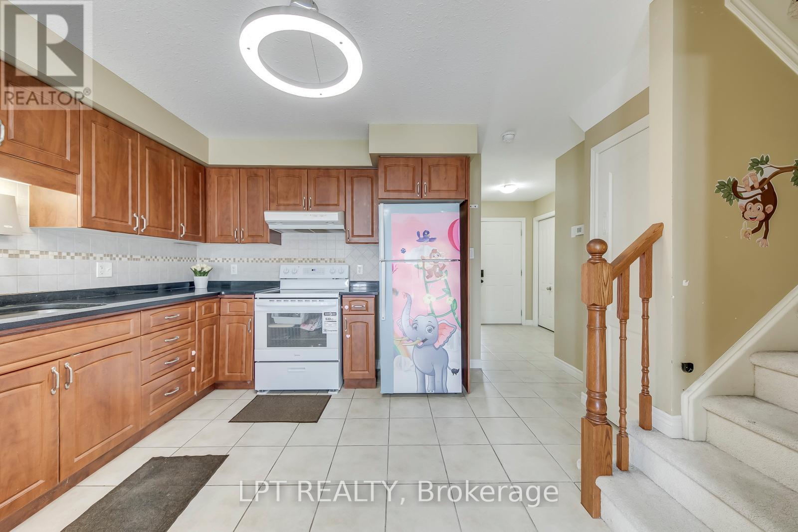 #6 10 FALLOWFIELD DRIVE - 7