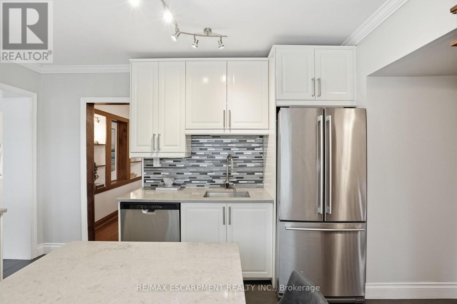 230 BEACH BOULEVARD - 11