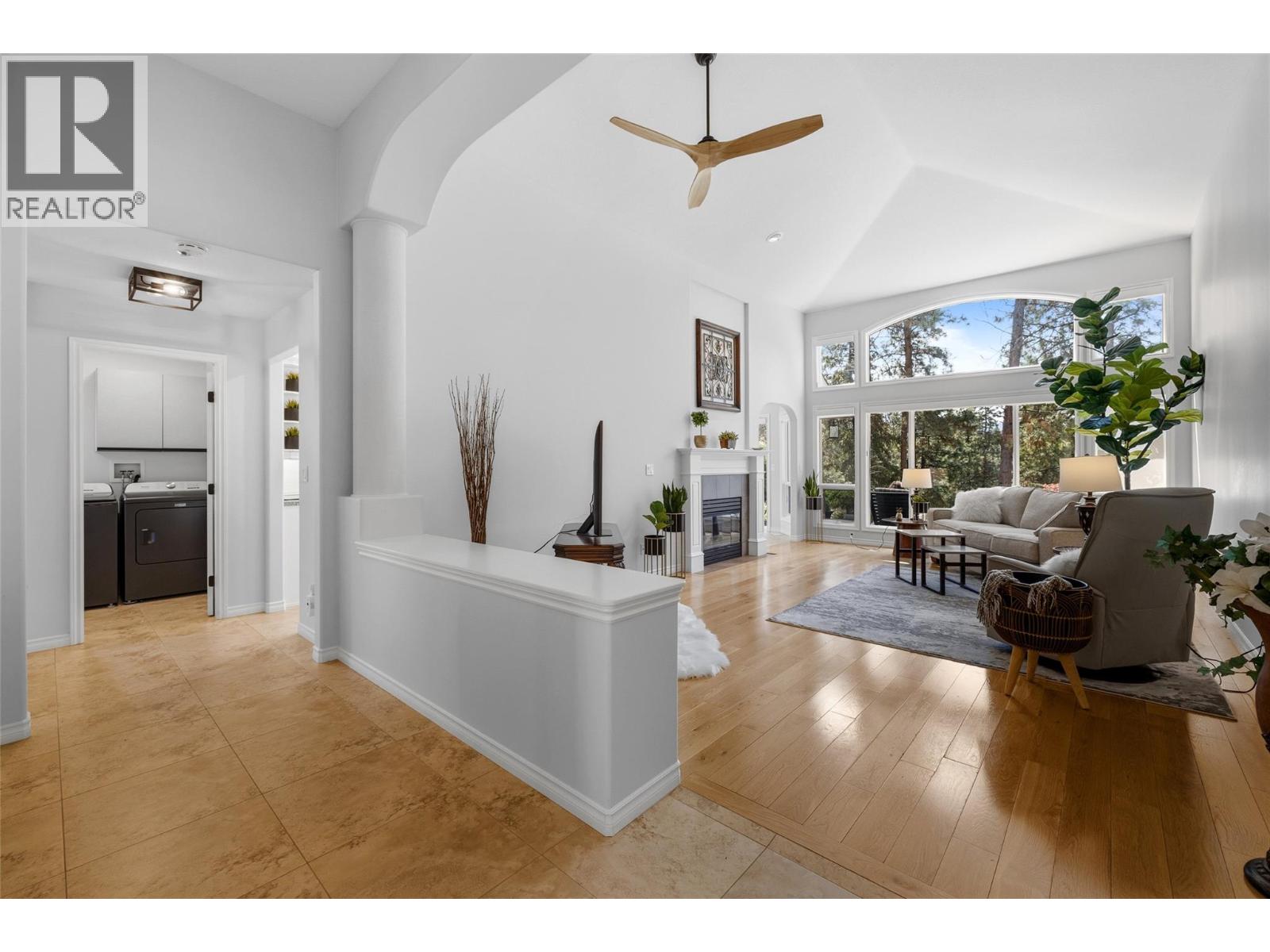4034 Gallaghers Terrace, Kelowna