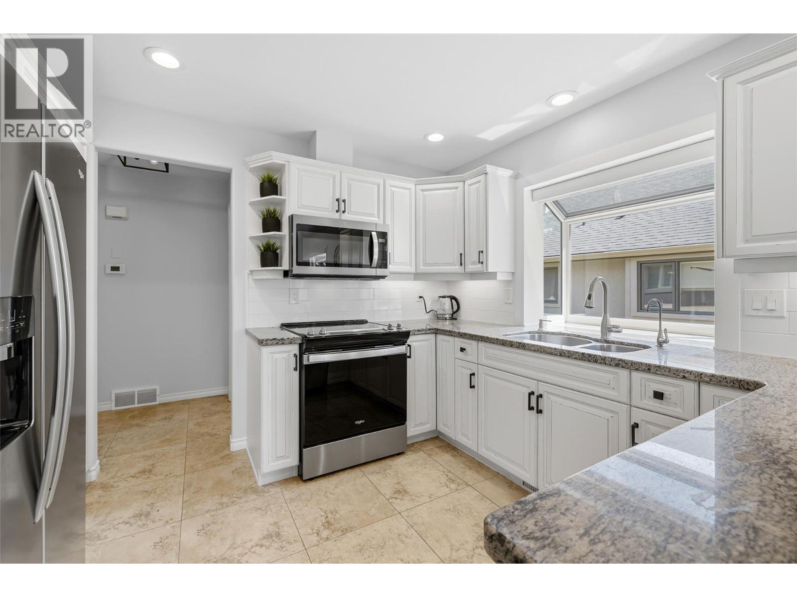 4034 Gallaghers Terrace, Kelowna