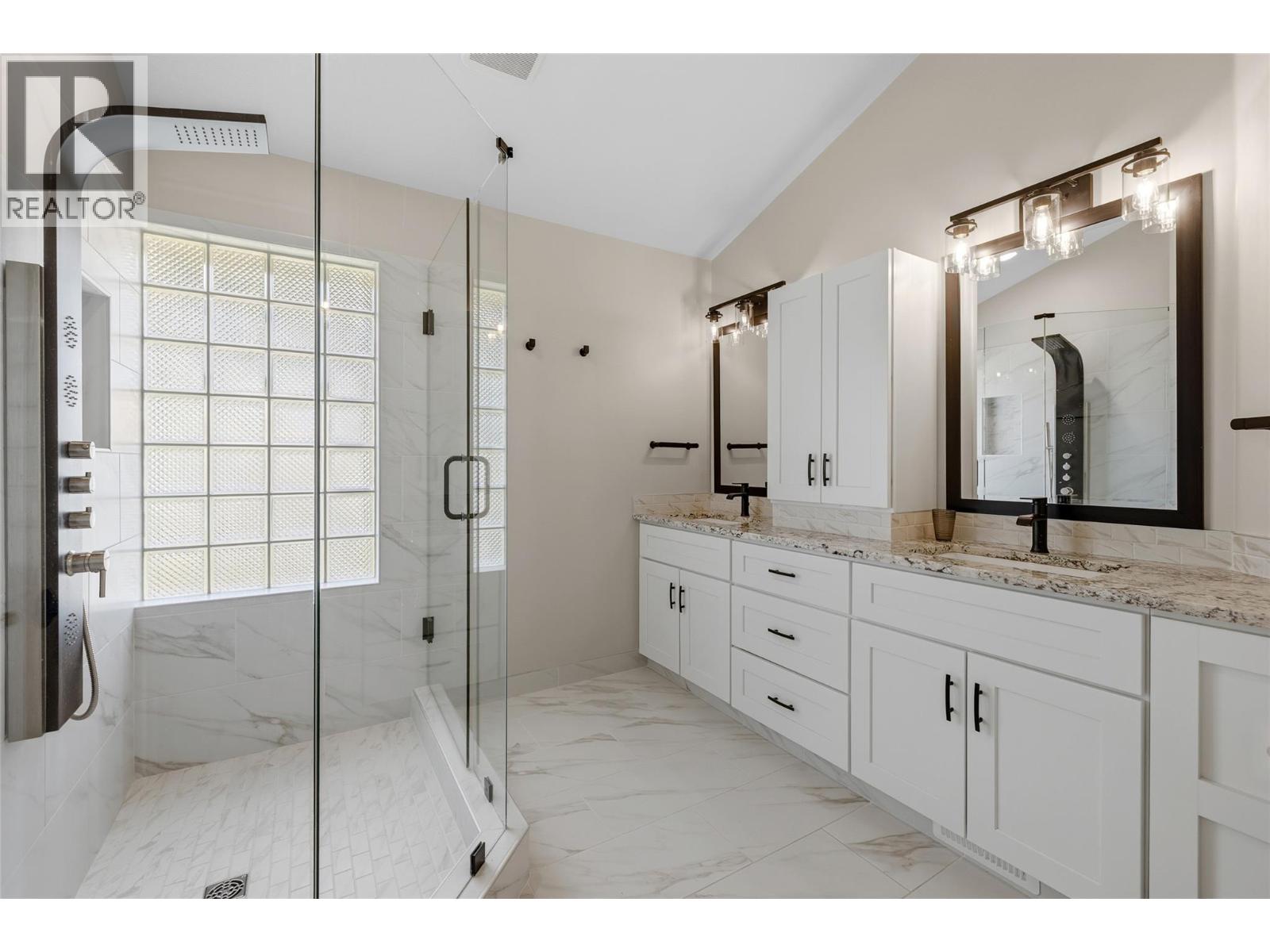 4034 Gallaghers Terrace, Kelowna