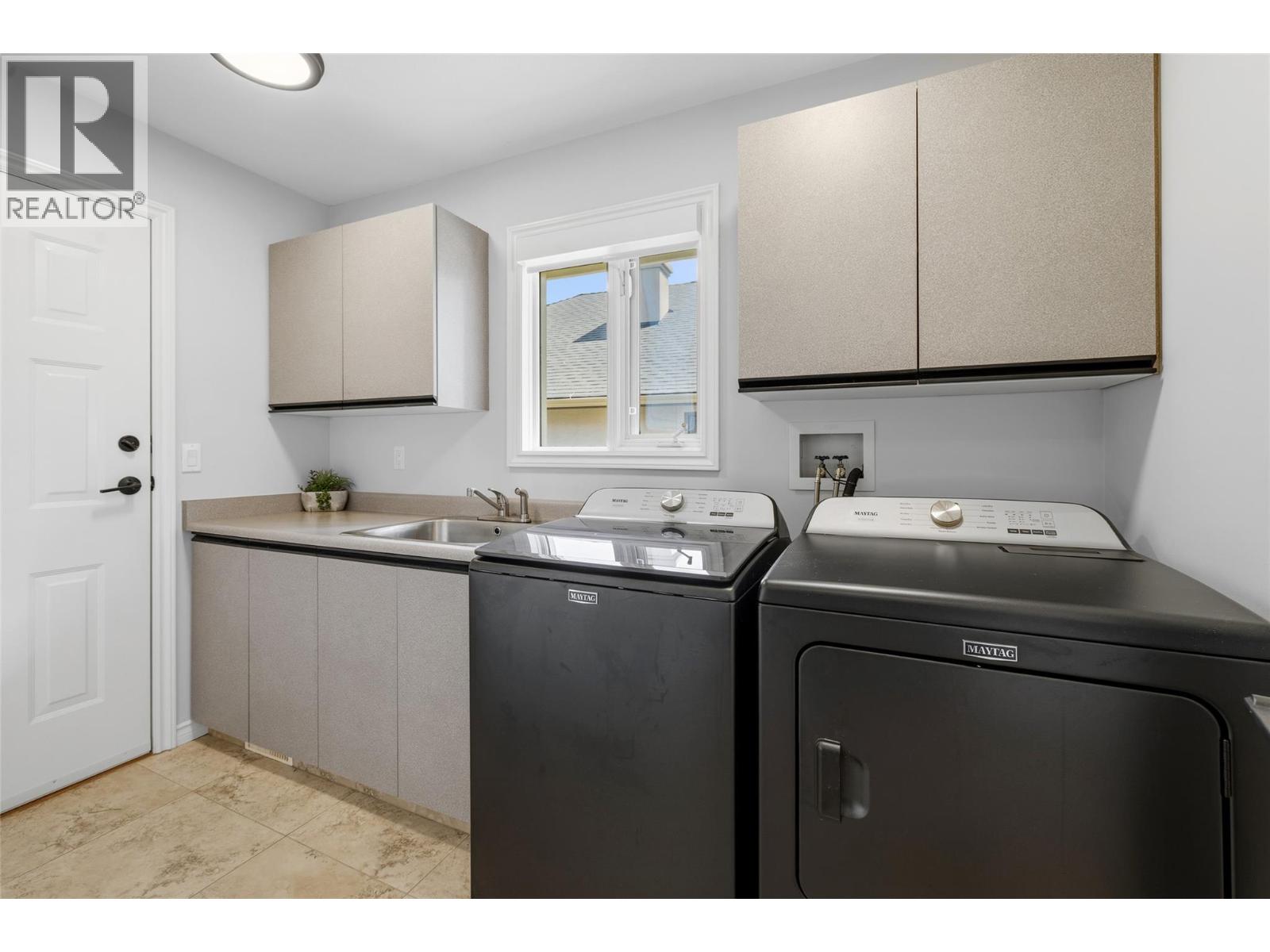 4034 Gallaghers Terrace, Kelowna