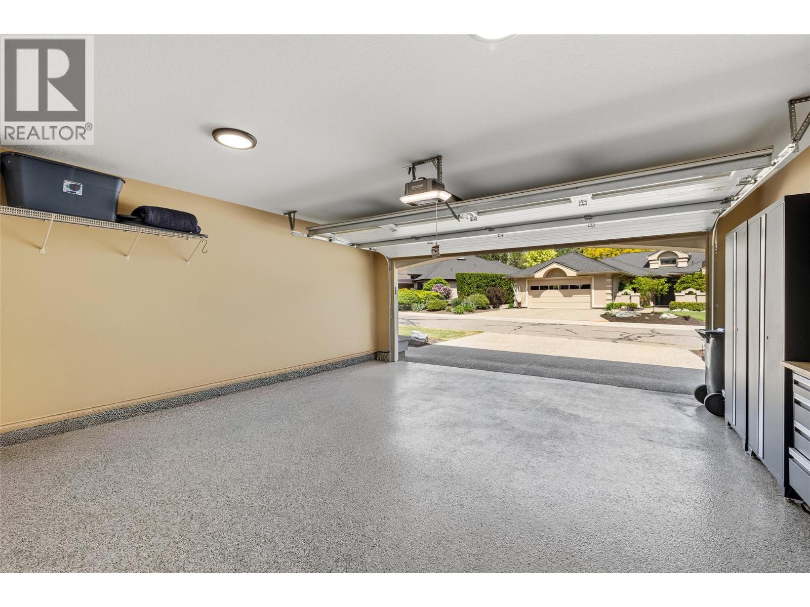 4034 Gallaghers Terrace, Kelowna