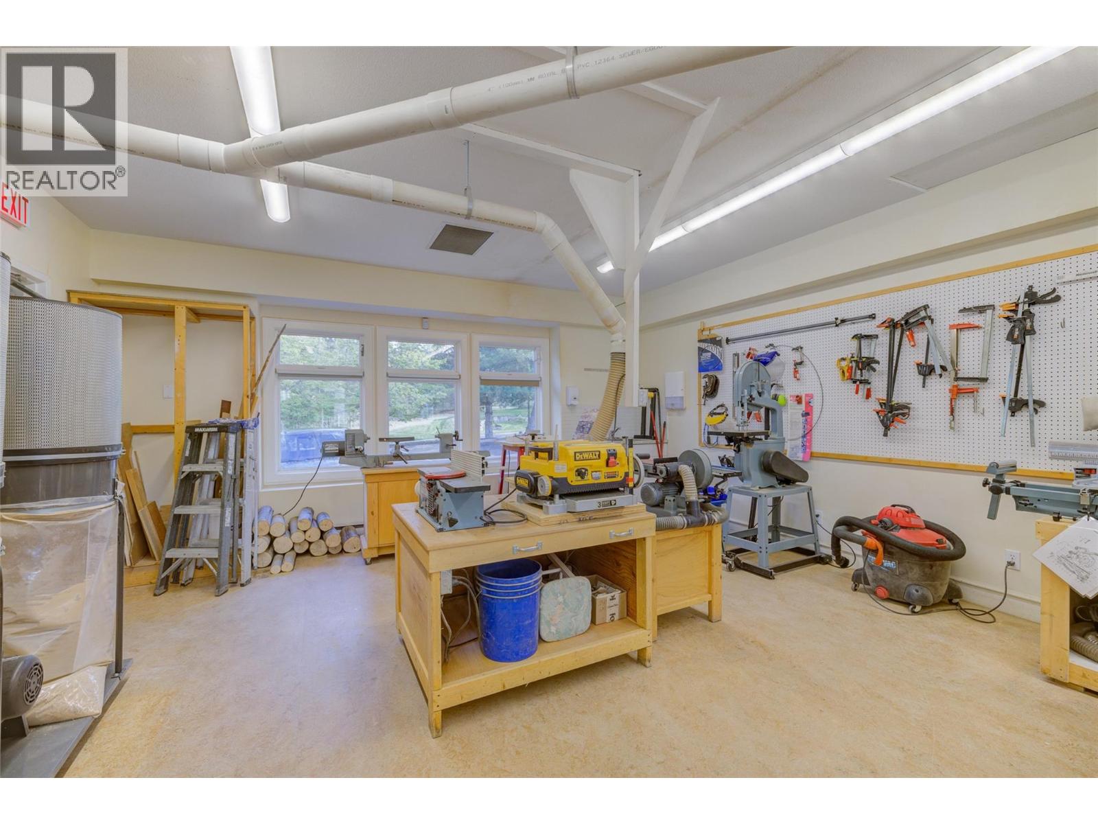 4034 Gallaghers Terrace, Kelowna