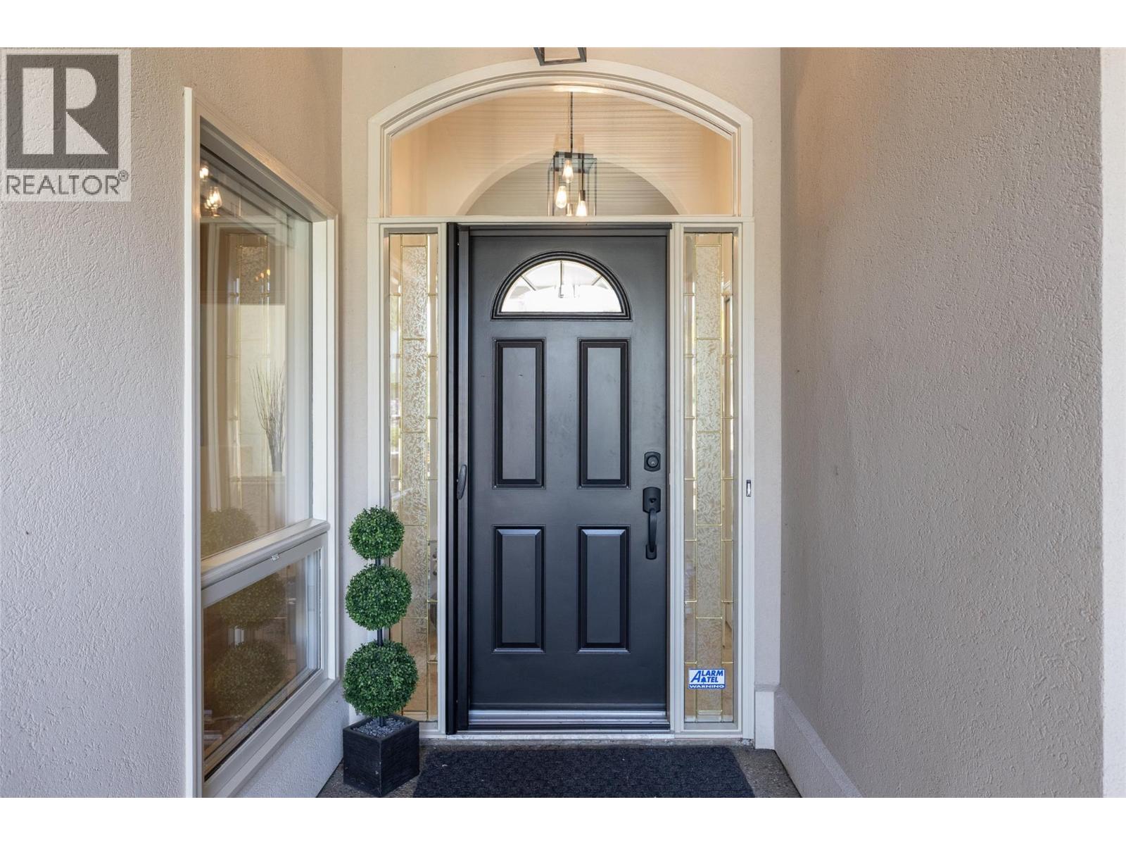 4034 Gallaghers Terrace, Kelowna