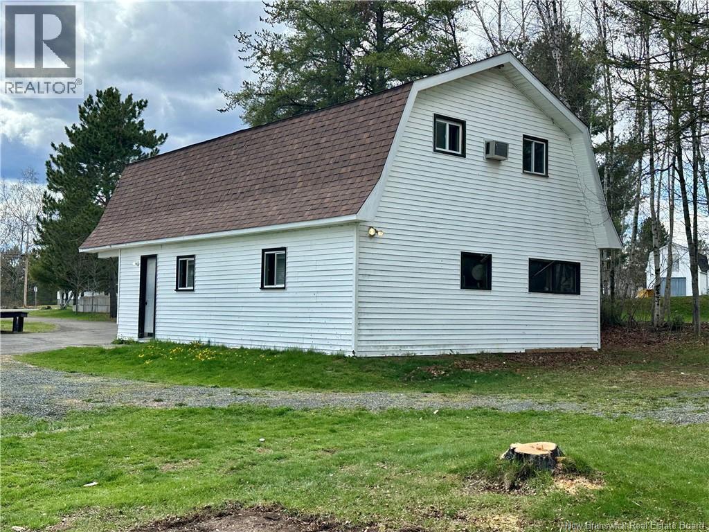 12 Hazelton Road - 14