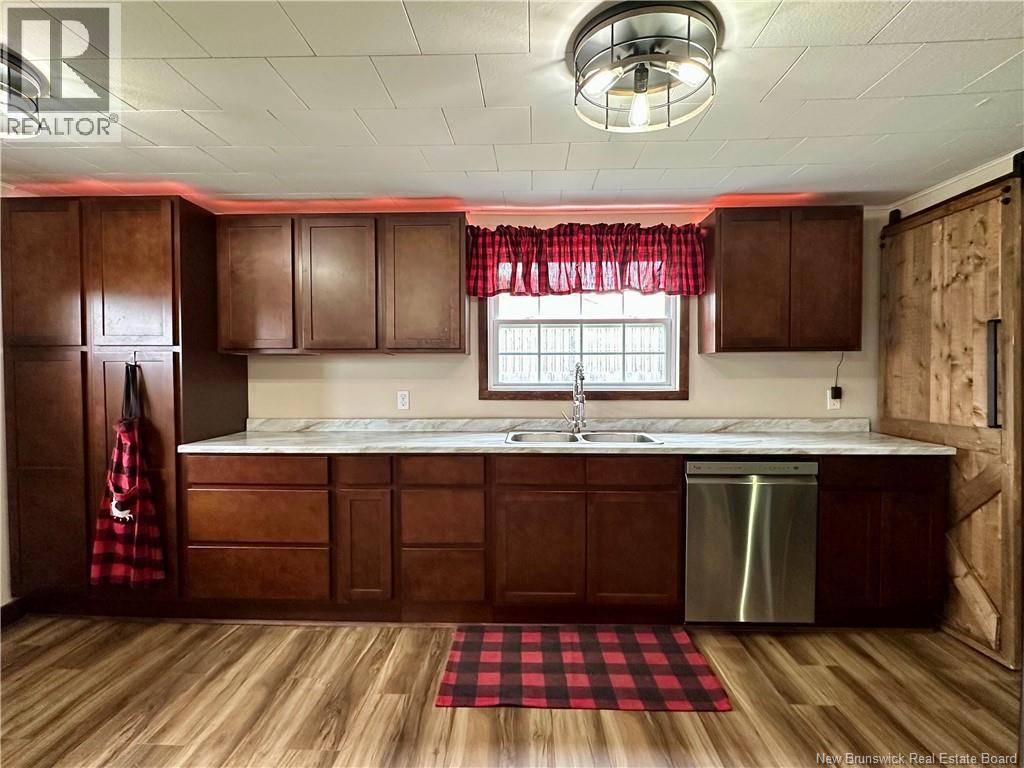12 Hazelton Road - 16