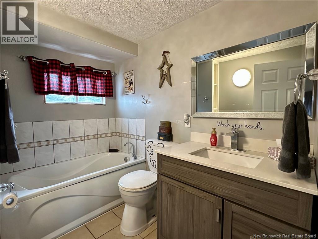 12 Hazelton Road - 39