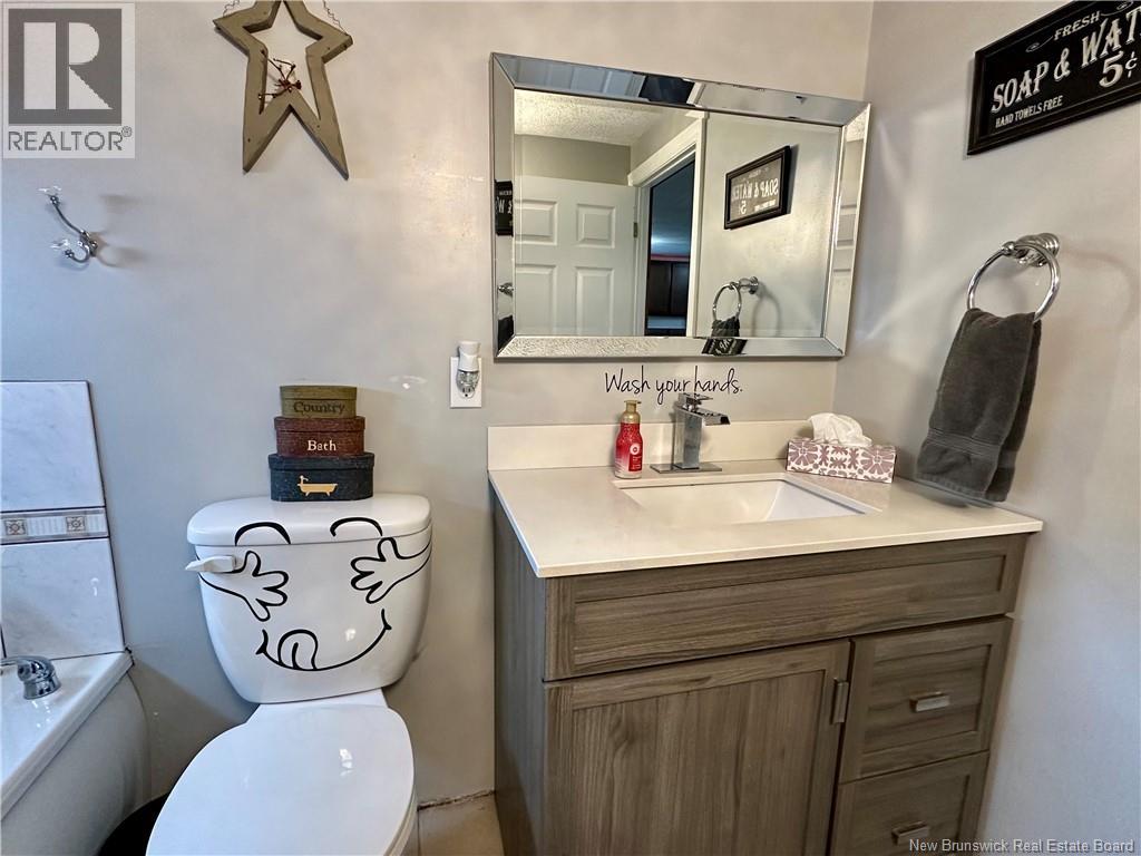12 Hazelton Road - 42