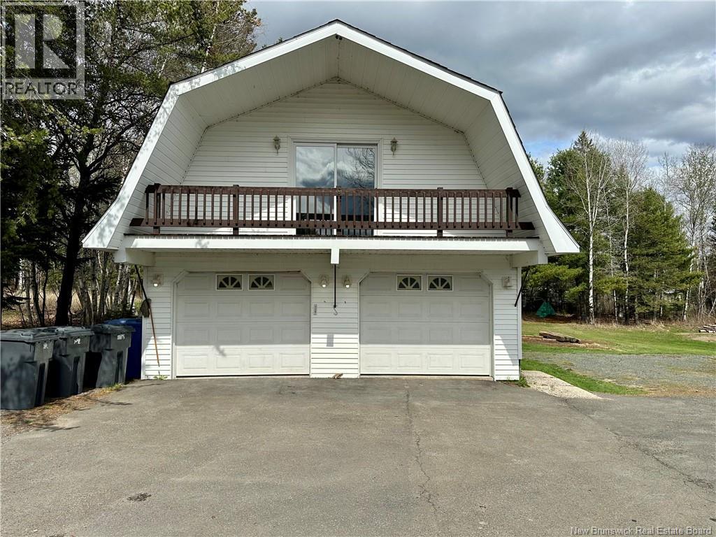 12 Hazelton Road - 44