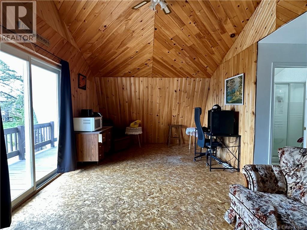 12 Hazelton Road - 46