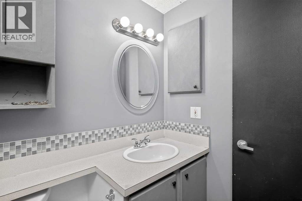 #402 1824 11 Avenue SW - 18