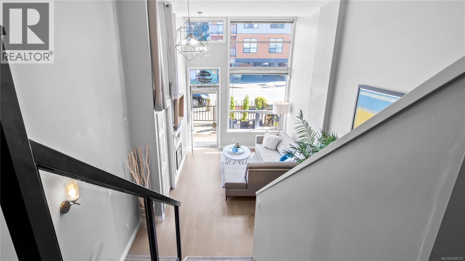 #102 866 Goldstream Ave - 9