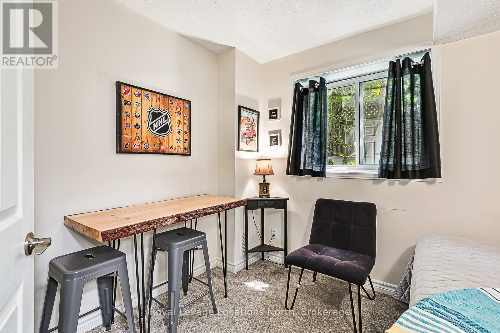 7 BUSH STREET - 20