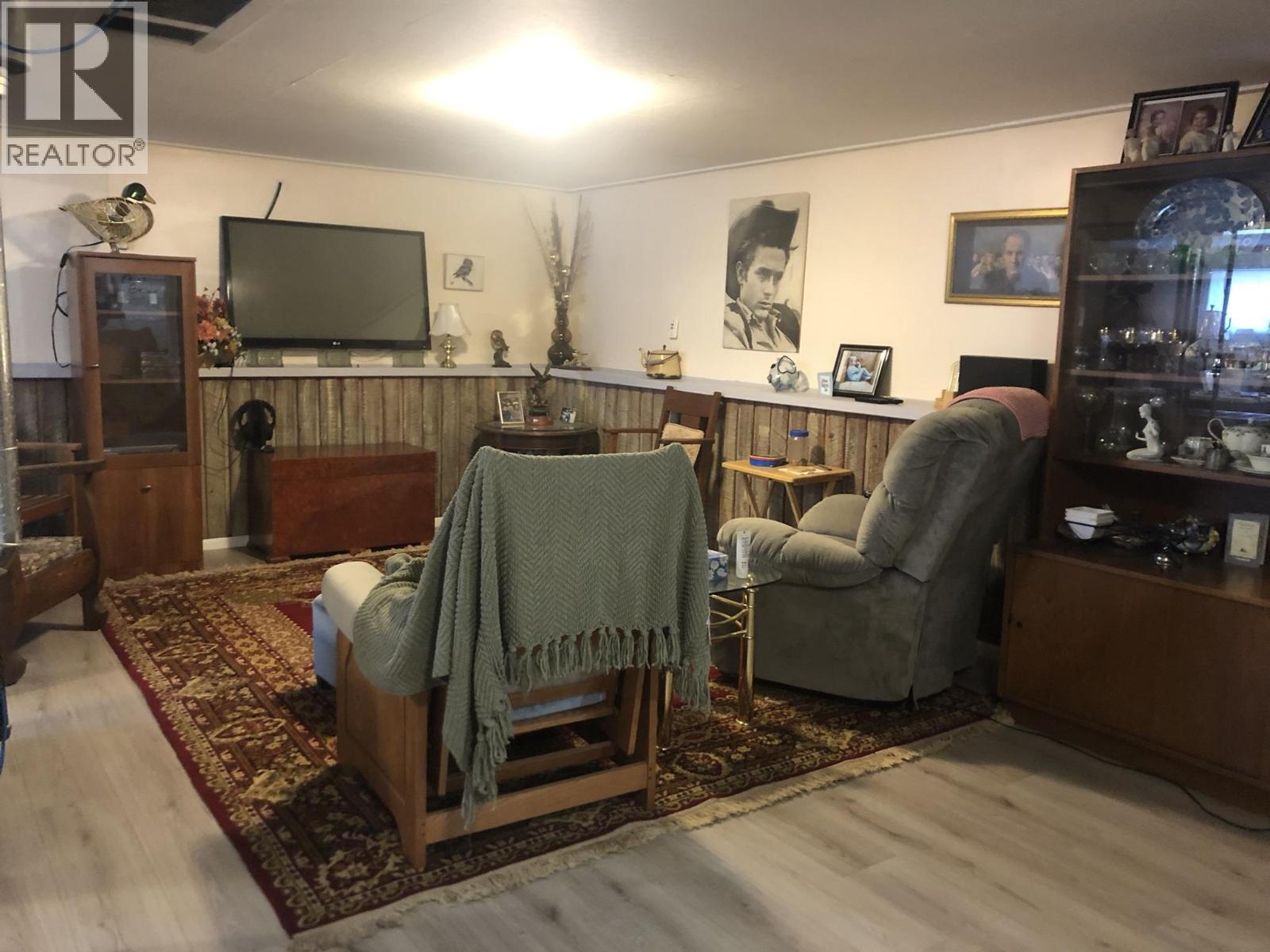 1140 N THIRD AVENUE - 8