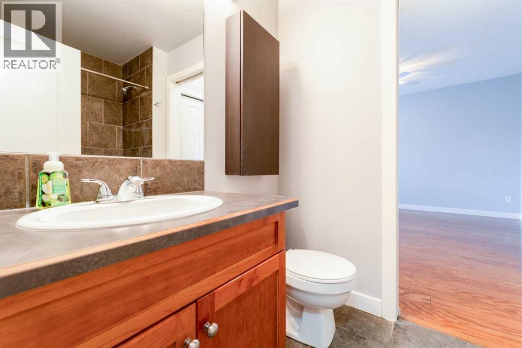 #401 323 18 Avenue SW - 18